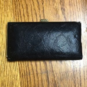 Black leathe Lodis wallet